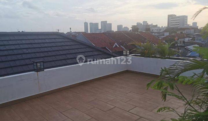 Rumah bagus kembangan baru uk 9x15 3 lantai shm jakarta barat  25
