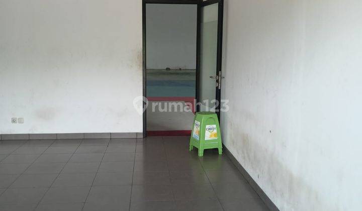 Gudang industrial kota tangerang UK 12x45 2 lantai Ada office kontener 40 feet  9