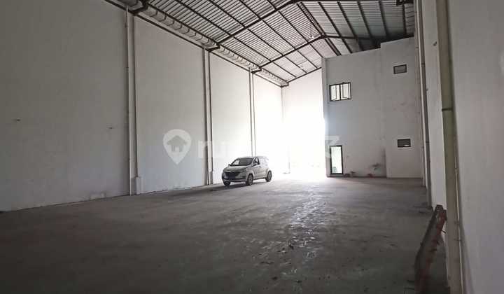 Gudang industrial kota tangerang UK 12x45 2 lantai Ada office kontener 40 feet  12