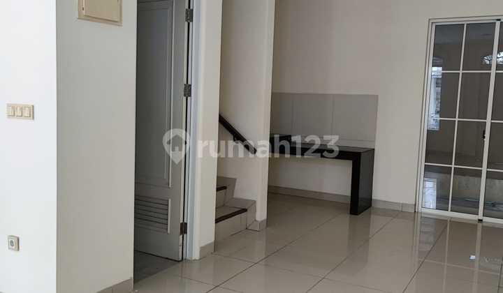 Green Lake City Europe House 6X15m2 West Jakarta