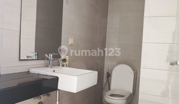 Rumah West Europe Uk 6x15 Green Lake City Rumah West Europe Uk 6x15 Green Lake City