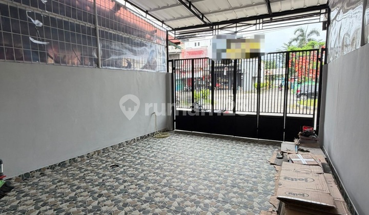 Nice 2-Story Shop House SHM 4x20m2 Land Tangerang 2