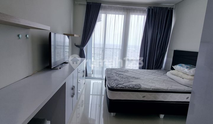 Puri Mansion Studio Furnished Apartment 26M2 Land Area West Jakarta