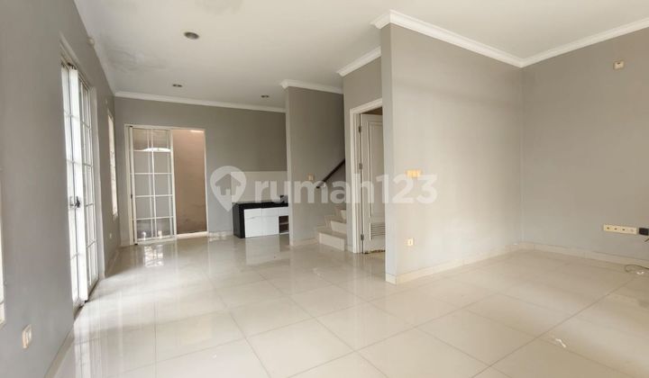 Asli Bagus Rumah Green Lake City West Europe Lt 6X15m2 Jakarta Barat