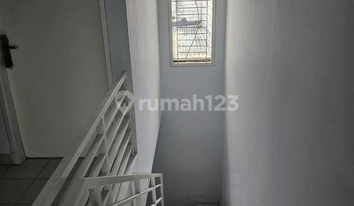 Royal Garden Mahoni Cluster House, 5x20m² Land, Tangerang 2