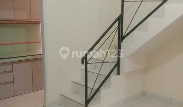 Nice 2-Storey House with SHM, Kresek Indah, Land Size 4x15m², Tangerang