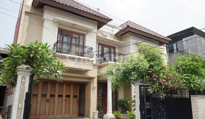 Dijual Rumah Klasik Tropis Area Slipi - Jakarta Barat