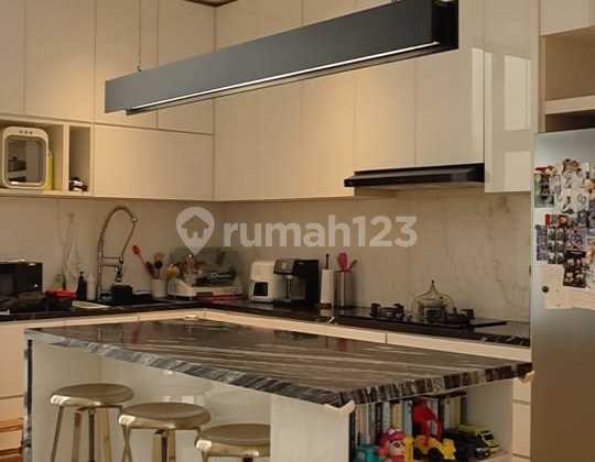 Dijual Rumah Bangunan Baru, Minimalis, di Pluit Karang Permai