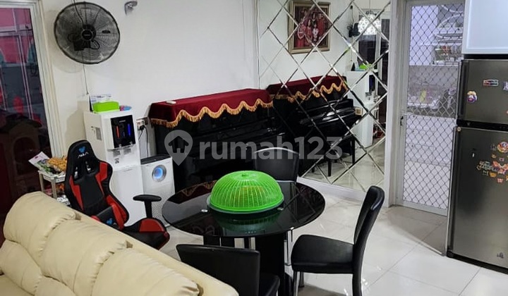 Jarang Ada .. Disewakan Murahh Rumah Premier Mansion , Furnished , Rapi Tinggal Angkat Koper 2