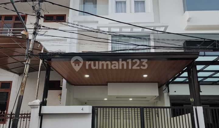 Dijual Cepat .. Turun Harga Rumah Minimalis Pluit Sakti , Hadap Selatan , Rapi Siap Huni