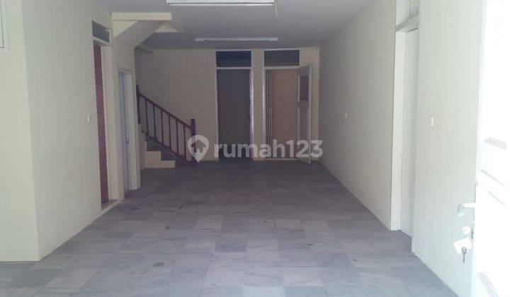 JARANG ADA .. RUMAH MUARA KARANG BLOK 7 , POSISI BAGUS DEKAT TAMAN , ROW JALAN LEBAR 2