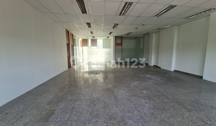 Dijual Cepat .. Gedung Di Melawai Raya , Lokasi Premium , Eks Bank , Jual Hitung Tanah Saja , Ada Lift Siap Pakai Dijual Cepat .. Gedung Di Melawai Raya , Lokasi Premium , Eks Bank , Jual Hitung Tanah Saja , Ada Lift Siap Pakai