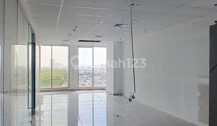 For Rent Cheap .. Gold Coast Office, Sea View