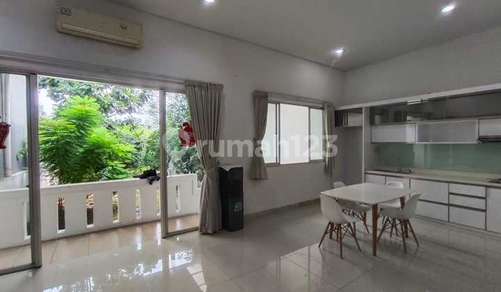 Unit Langka .. Dijual Murah Rumah Crown Golf Pik 1, View Danau dan Golf , Rapi Siap Huni