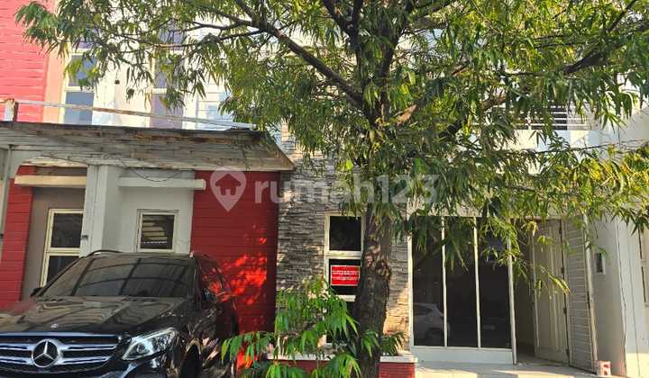 Dijual Murahh .. Rumah Golf Lake Sudah Renovasi, Siap Huni