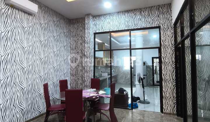 Disewakan Murahh .. Rumah Huk Pluit , Semi Furnished , Rapi Langsung Huni 2
