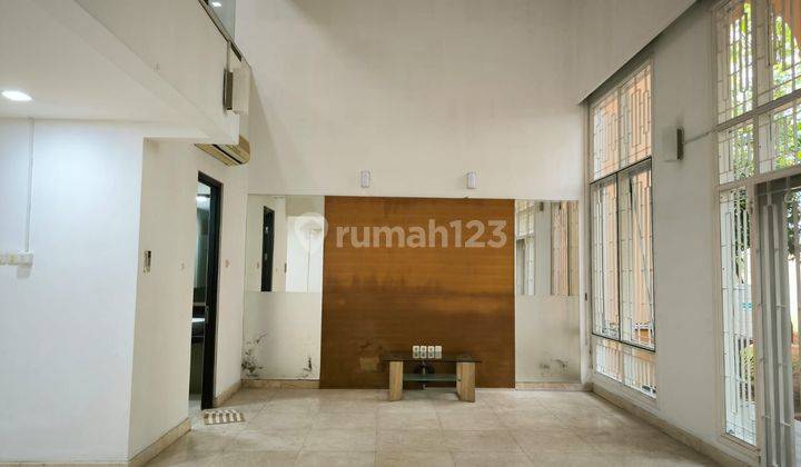 Jarang Ada .. Turun Harga , Disewakan Cepat Town House Medif Resort Pik , Rapi Siap Huni , Semi Furnished , Cluster Ekslusif 1