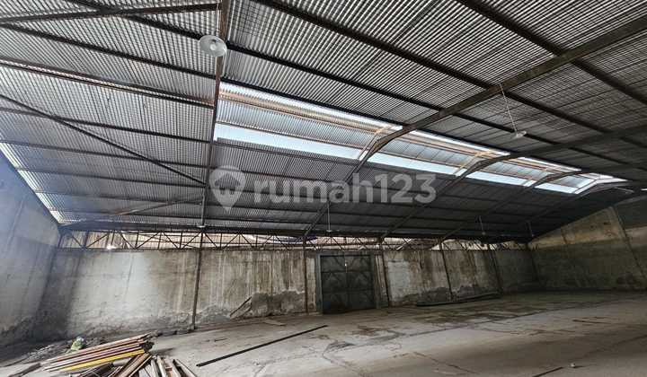 For Rent Fast .. Ready-to-Use Warehouse in Jembatan Tiga, Newly Renovated