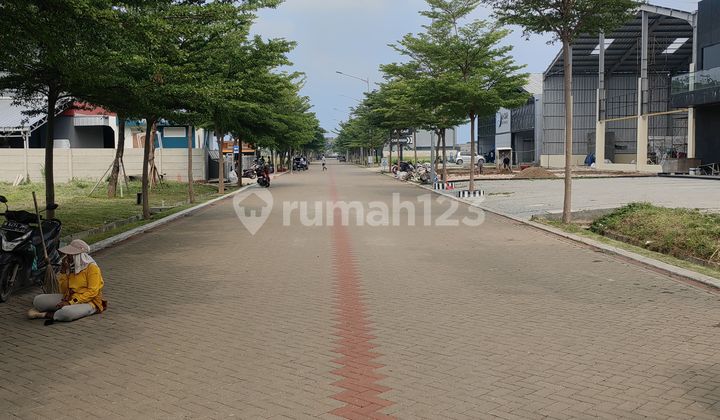 For Rent Commercial Business Space in Thamrin PIK 2, Suitable for Fruit Mart, Billiard, Club, etc. For Rent Commercial Business Space in Thamrin PIK 2, Suitable for Fruit Mart, Billiard, Club, etc.