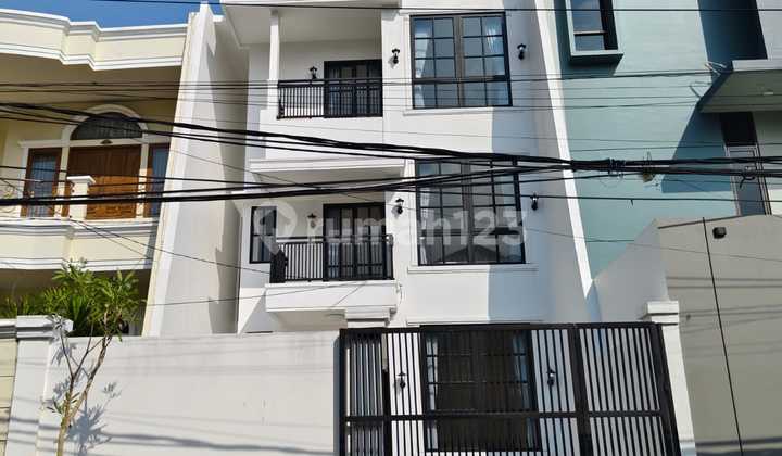 For Rent: Brand New House in Pluit, Beautiful, Semi-Furnished, Ready to Move In For Rent: Brand New House in Pluit, Beautiful, Semi-Furnished, Ready to Move In