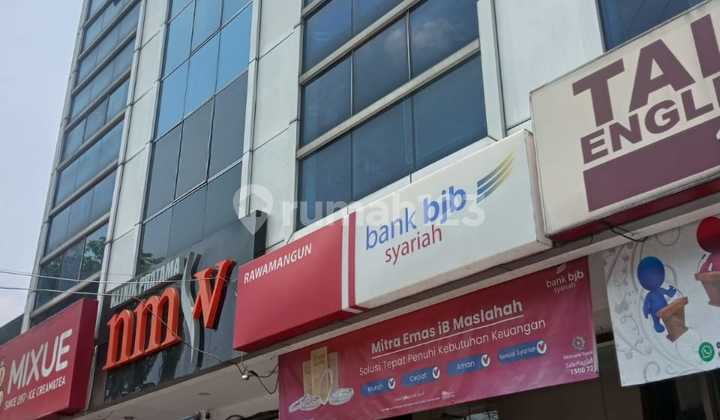 Ready-to-Occupy Shophouse in a Strategic Location in Rawamangun, Pulo Gadung, East Jakarta Ready-to-Occupy Shophouse in a Strategic Location in Rawamangun, Pulo Gadung, East Jakarta
