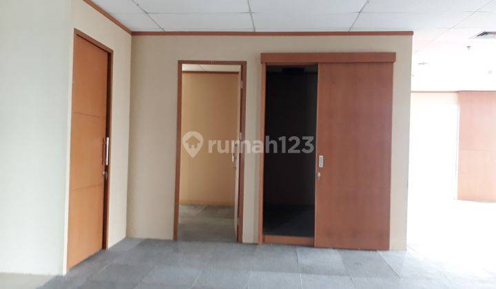 Disewakan Kantor di Grand Kebon Sirih, Jakarta Pusat 1