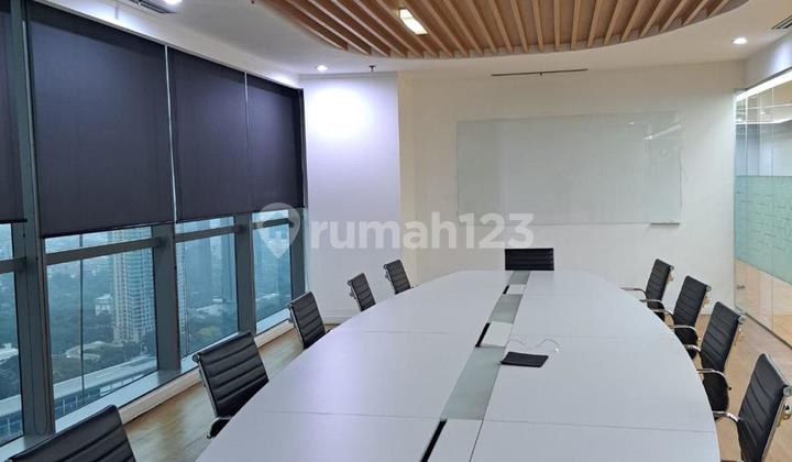Disewakan Ruang Kantor Dekat Stasiun MRT dengan Kondisi Furnished