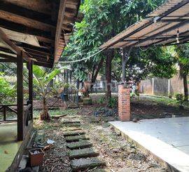 Land for Sale in Jatimakmur Near Main Road, Ready to Use with Building.