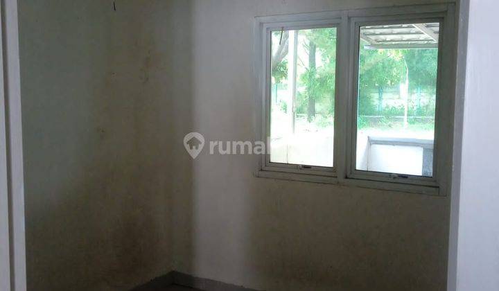kamar tidur rumah di villa nusa indah