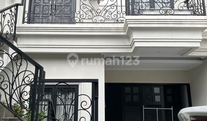 Rumah Bagus 3 Lt Full Furnished Di Pejaten Jakarta Selatan