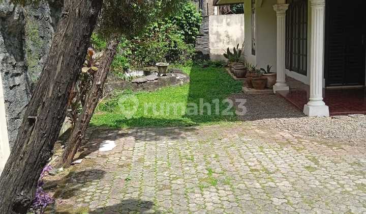 Rumah Bagus Lokasi Strategis Bebas Banjir SHM Jatiwaringin, Bekasi 2