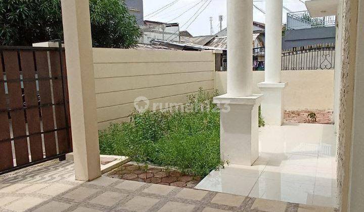 Rumah Baru Siap Huni Unfurnished di Jatiwaringin, Bekasi 2