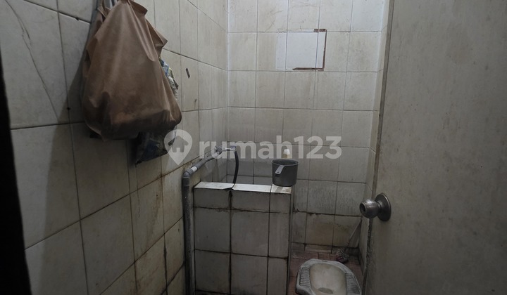 Tempat Usaha.di.ciateul.strategis.dan.siap.pakai.disewakan 2