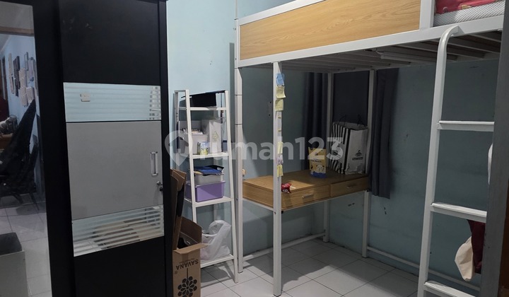 Minimalist house in Dikopo Permai, strategic location, wide road, sold cheap.