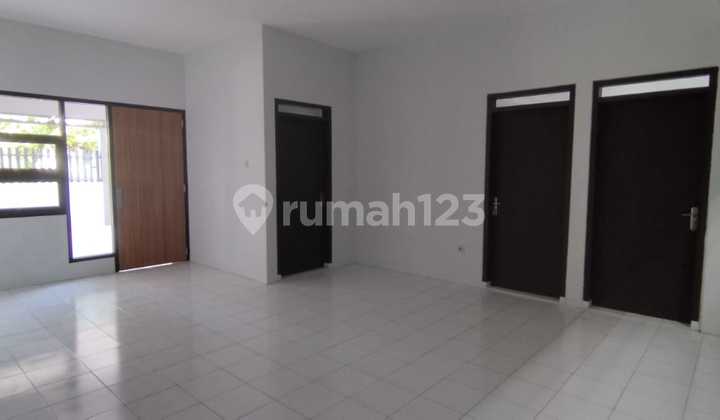 Rumah Minimalis di Pusat Kota Komplek Dian Permai Dekat Tol Pasirkoja, Bebas Banjir, Siap Pakai, Dijual Cepat