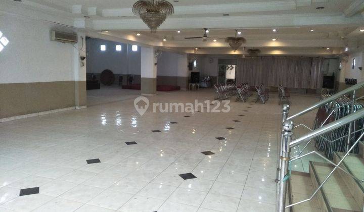 Gedung, gudang, tempat usaha plus rumah dikota dijual 1