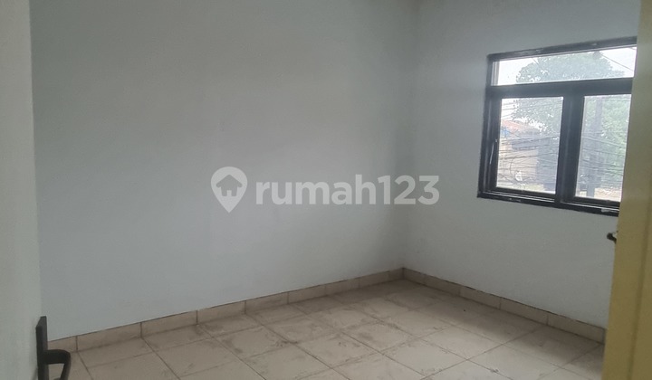 Ruko siap pakai  jl cibolerang dijual murah 3