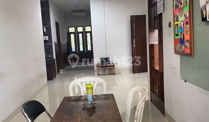 Shop house for sale on Abdulrahman Saleh.