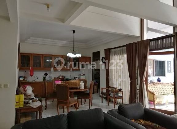 Comfortable house in Sukahaji near Gegerkalong for quick sale. 2