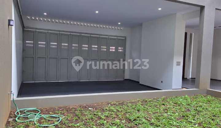 Very luxurious new house in Summarecon, strategic location, safe, comfortable, ready to occupy, for sale. 2