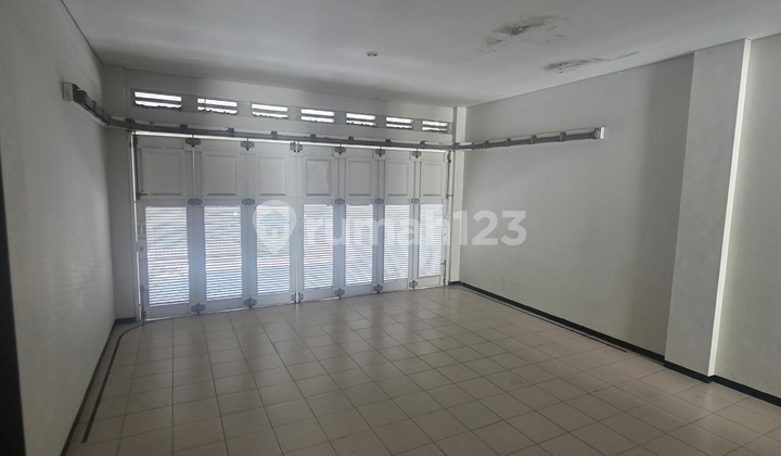 Rumah Mewah di Kota Baru Parahyangan Siap Pakai Jalan Utama Aman Nyaman Jalan Lebar Disewakan Murah 2