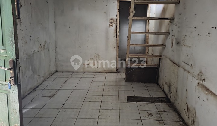 Cheap House in the City. Land. Calculation. Can be Traded. Sold Quickly.