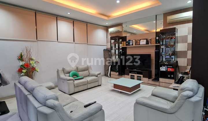 Rumah Gading Park View, Kelapa Gading Luas 9x22m2