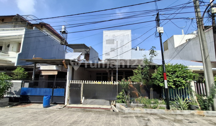 Candle Coconut House, Kelapa Gading