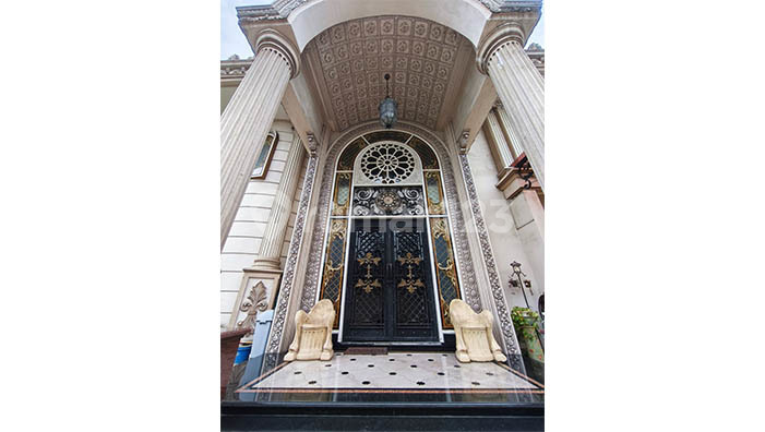 Yellow Frond House, Kelapa Gading Yellow Frond House, Kelapa Gading