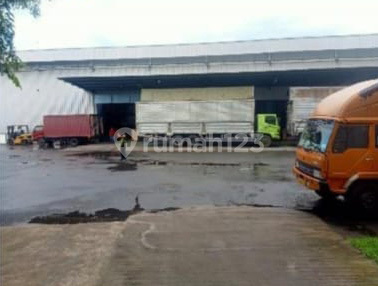 Pulo Gebang Warehouse, Cakung