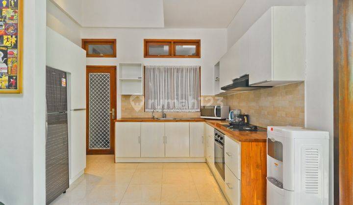Villa cantik furnished dekat pantai Saba Bali 3