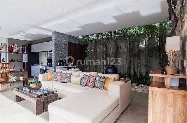 Modern Villa dengan view laut di Goa Gong Jimbaran Bali 10