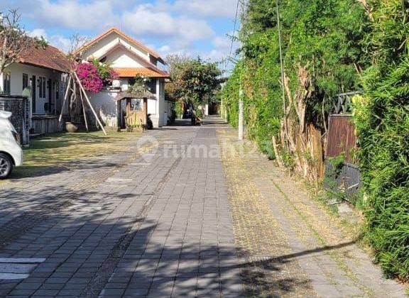 Tanah strategis dekat ke pantai seminyak Bali 1