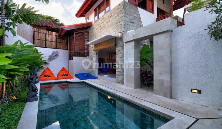 Leasehold Villa modern furnished Seminyak Bali 1